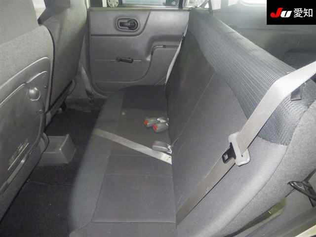 NISSAN AD 2011