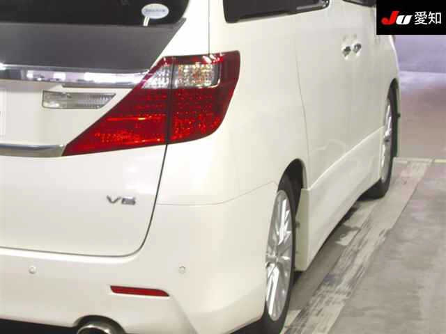 TOYOTA ALPHARD 2012
