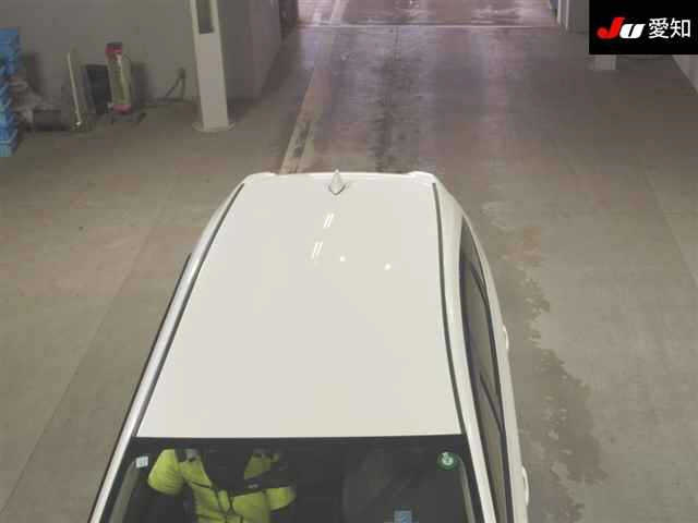 TOYOTA PRIUS ALPHA 2012