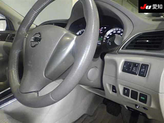 NISSAN SYLPHY 2013