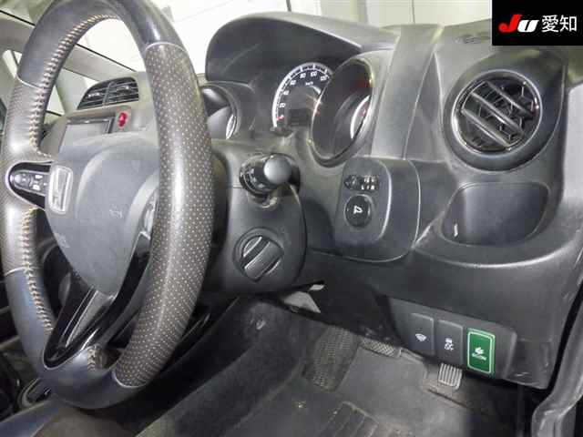HONDA FIT SHUTTLE 2012