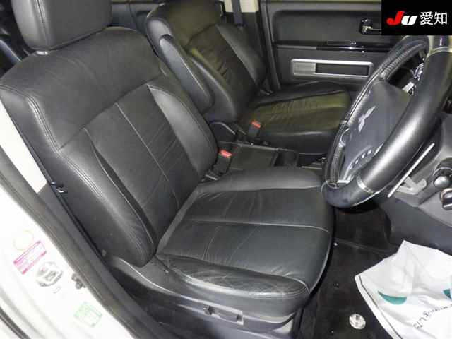 MITSUBISHI DELICA D5 2018