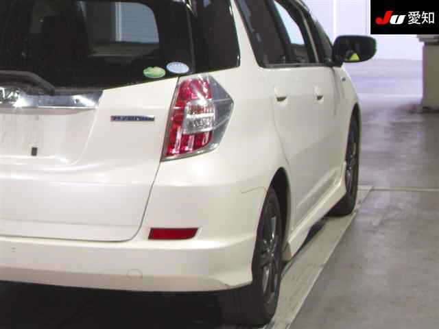 HONDA FIT SHUTTLE 2013