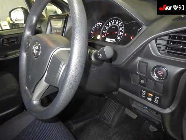 TOYOTA NOAH 2017