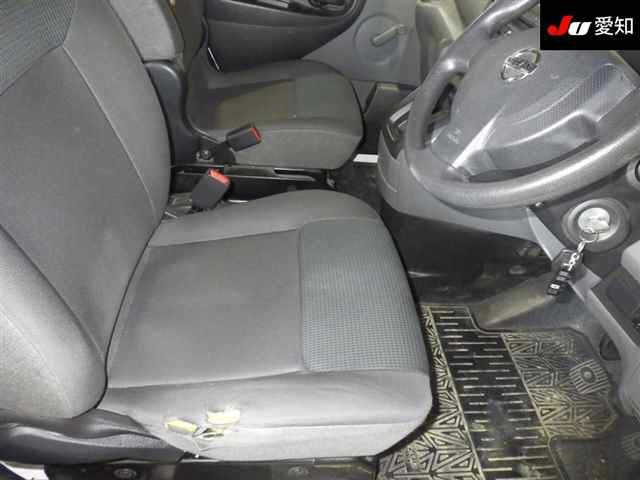 NISSAN NV200 2014