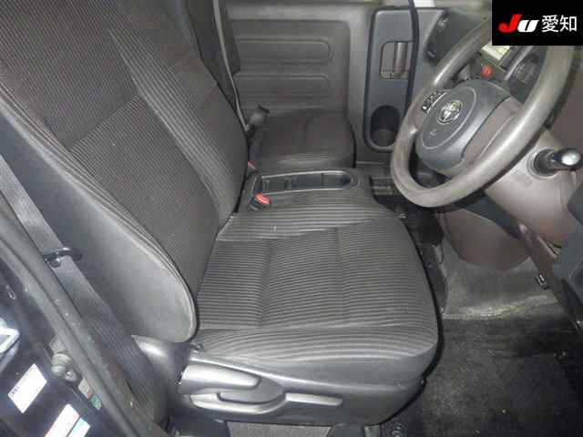 TOYOTA SPADE 2013