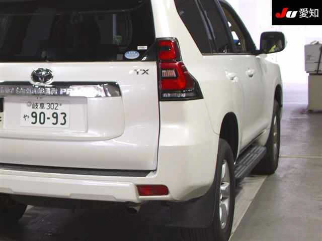 TOYOTA LAND CRUISER PRADO 2017