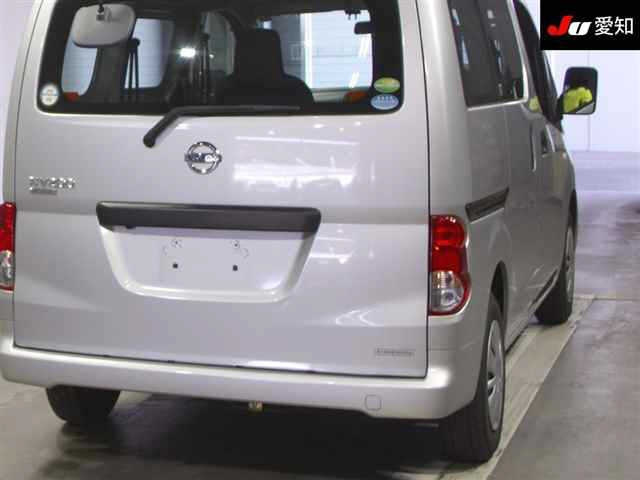 NISSAN NV200 2019