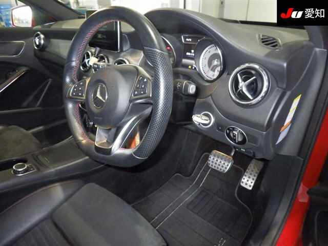 MERCEDES BENZ GLA CLASS 2016