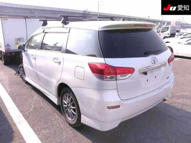TOYOTA WISH 2010