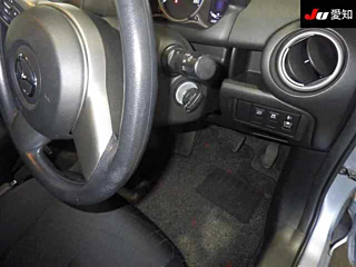 MAZDA DEMIO 2013