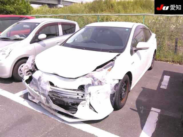 TOYOTA PRIUS 2016