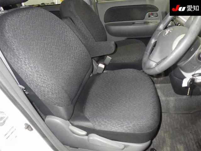 TOYOTA SIENTA 2012