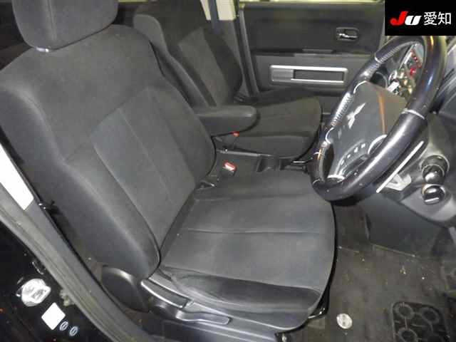 MITSUBISHI DELICA D5 2010