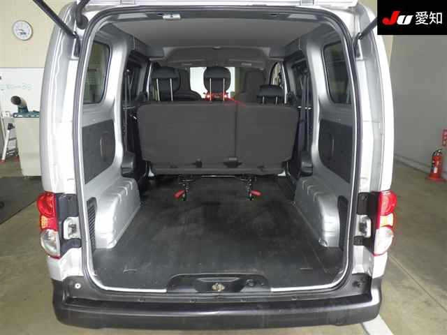 NISSAN NV200 2020