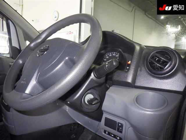 NISSAN NV200 2020