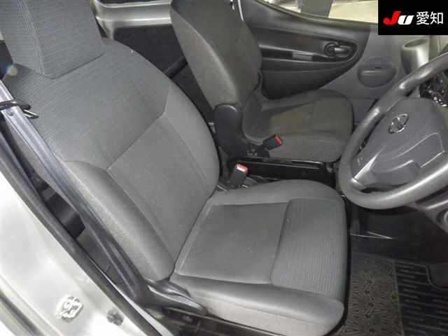 NISSAN NV200 2020