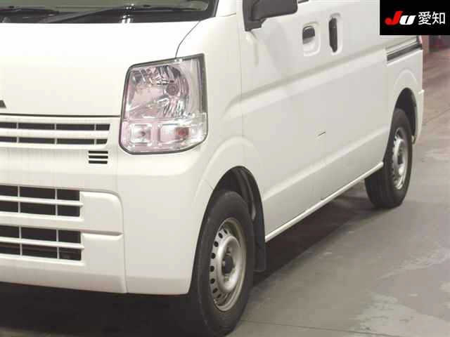 MITSUBISHI MINICAB VAN 2019