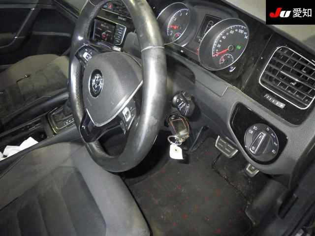 VOLKSWAGEN GOLF 2013