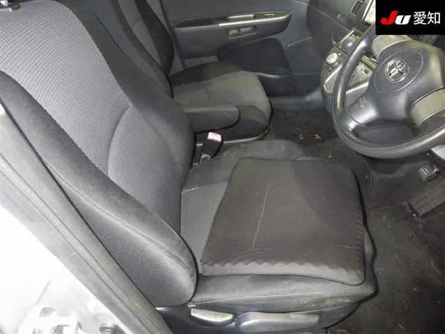 TOYOTA WISH 2009