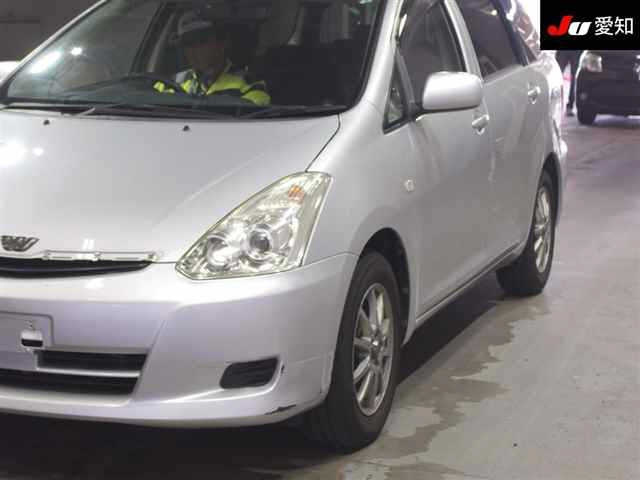 TOYOTA WISH 2009