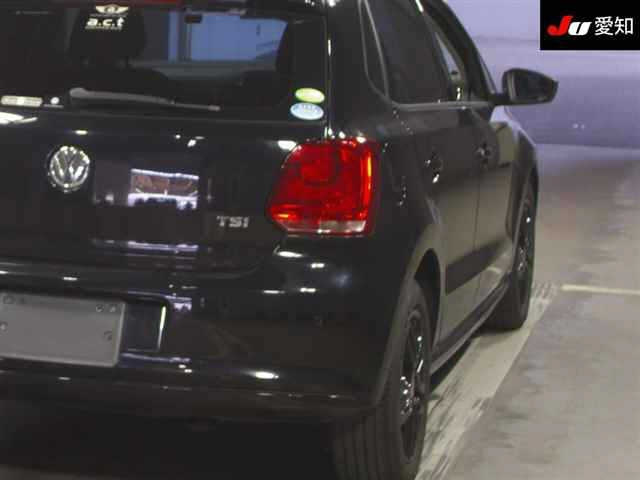 VOLKSWAGEN POLO 2010