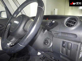 DAIHATSU TANTO 2011