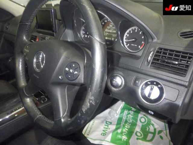 MERCEDES BENZ C CLASS 2011