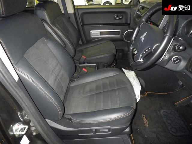 MITSUBISHI DELICA D5 2018