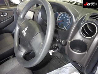 MITSUBISHI PAJERO MINI 2011