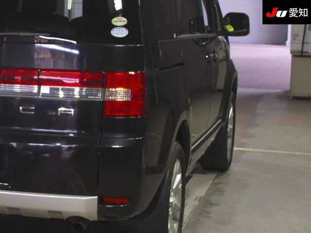 MITSUBISHI DELICA D5 2011