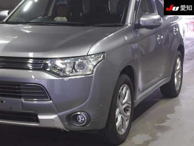 MITSUBISHI OUTLANDER PHEV 2014