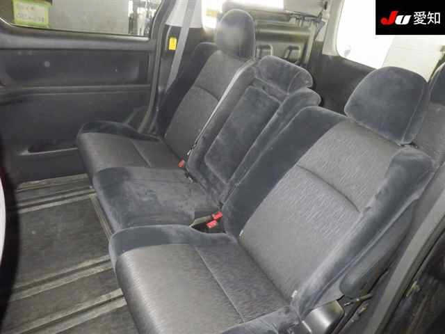 TOYOTA ALPHARD 2011