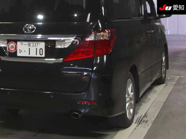 TOYOTA ALPHARD 2009