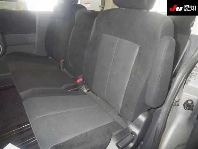 MITSUBISHI DELICA D5 2010