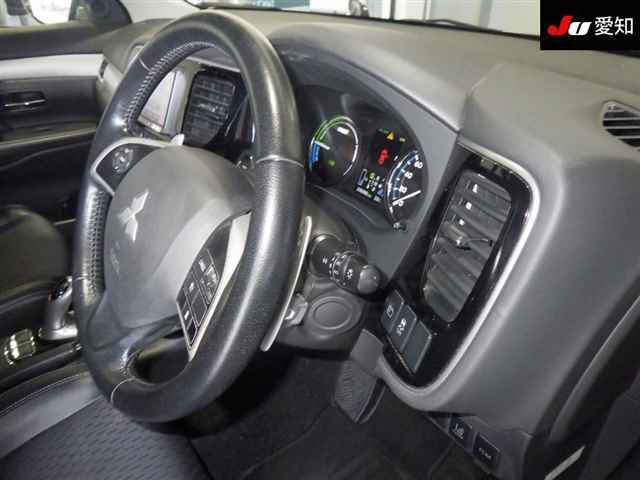 MITSUBISHI OUTLANDER PHEV 2014