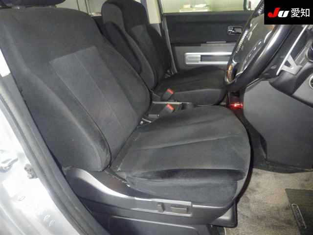 MITSUBISHI DELICA D5 2010