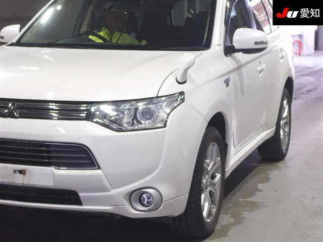 MITSUBISHI OUTLANDER PHEV 2014