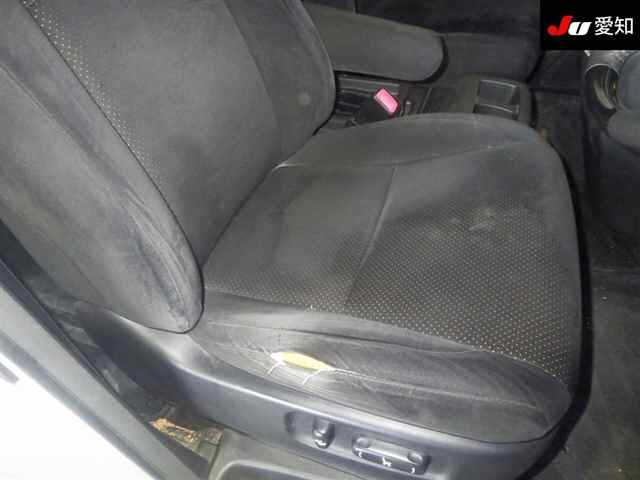 TOYOTA ALPHARD 2011
