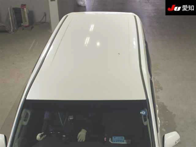 TOYOTA ALPHARD 2011