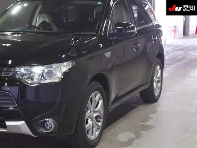 MITSUBISHI OUTLANDER PHEV 2014