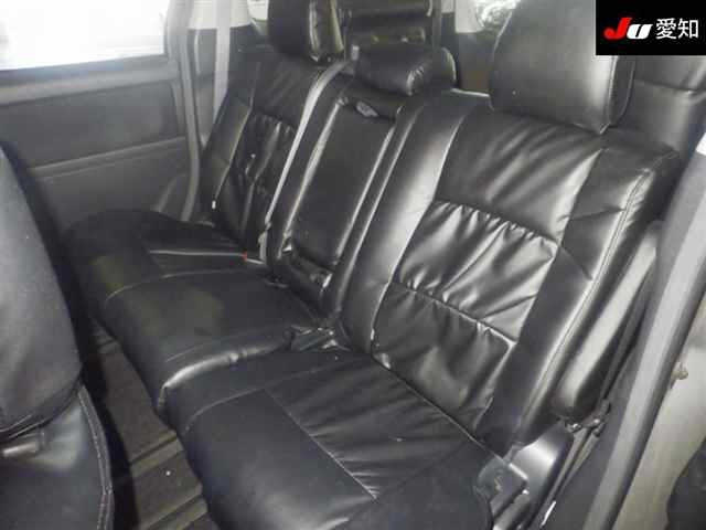 TOYOTA ALPHARD 2009