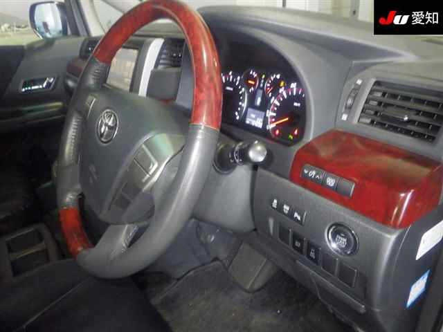 TOYOTA ALPHARD 2009