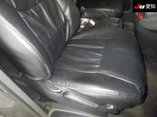TOYOTA ALPHARD 2009