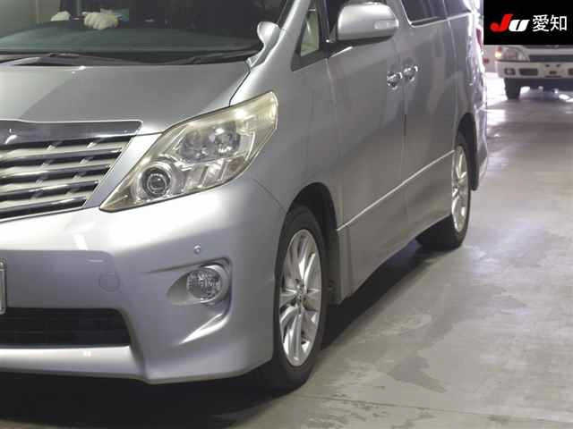 TOYOTA ALPHARD 2009
