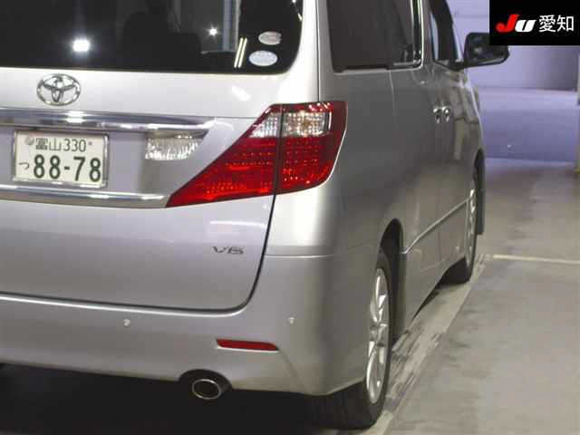 TOYOTA ALPHARD 2009