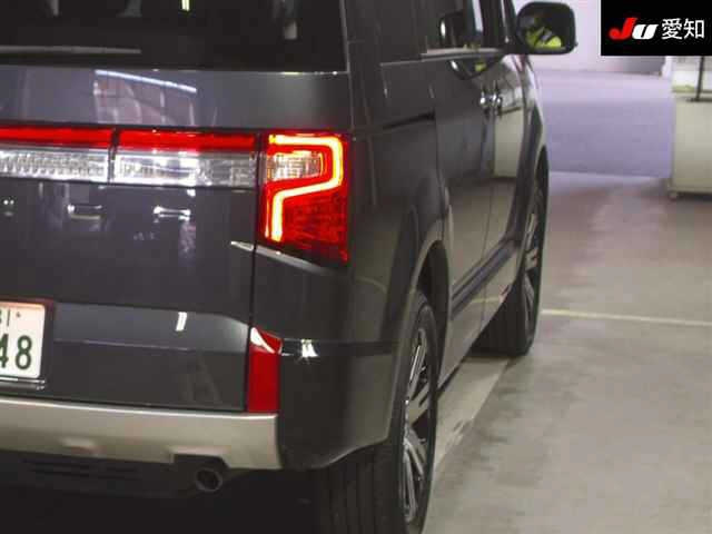MITSUBISHI DELICA D5 2023