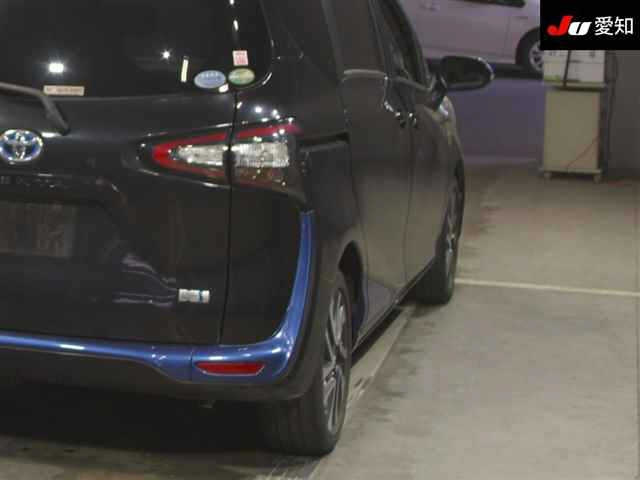 TOYOTA SIENTA 2015