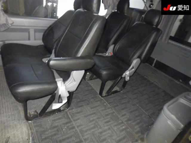 TOYOTA HIACE 2008