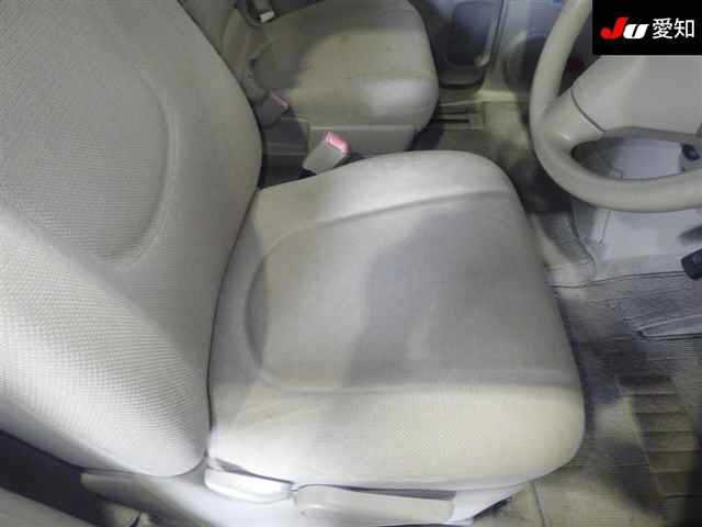 TOYOTA PORTE 2008